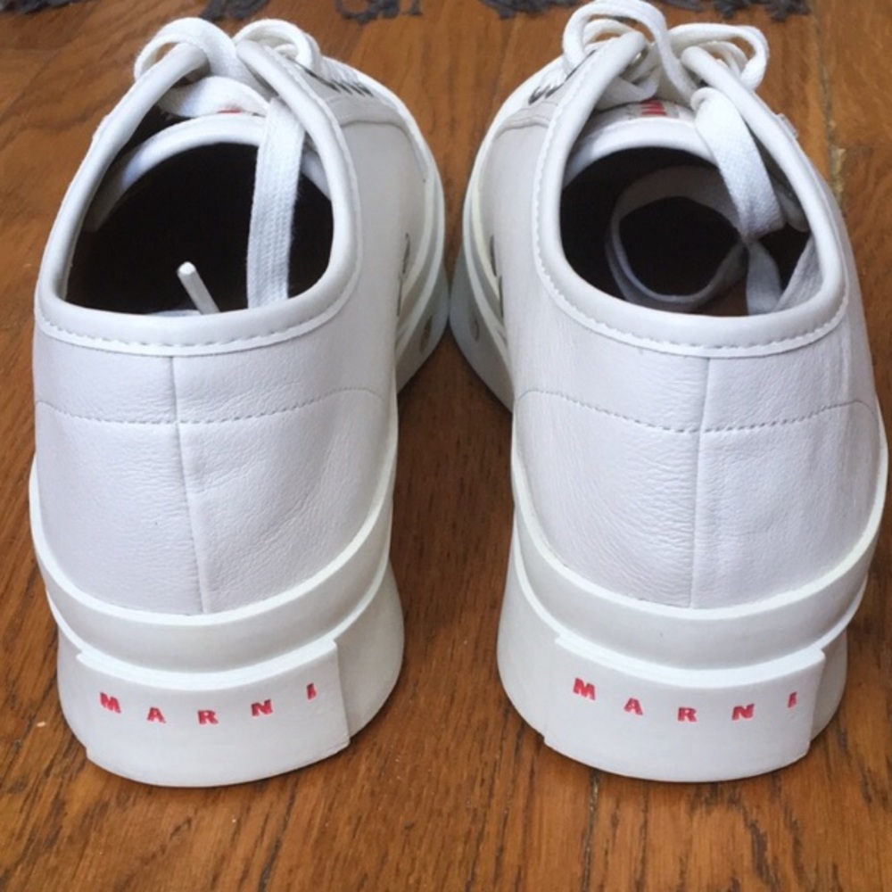 Brand new Marni white leather platform sneakers